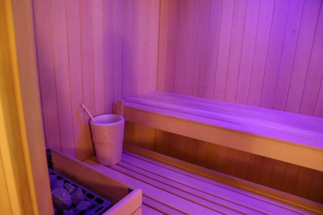 Suite & Spa Via Veneto Монополи Екстериор снимка