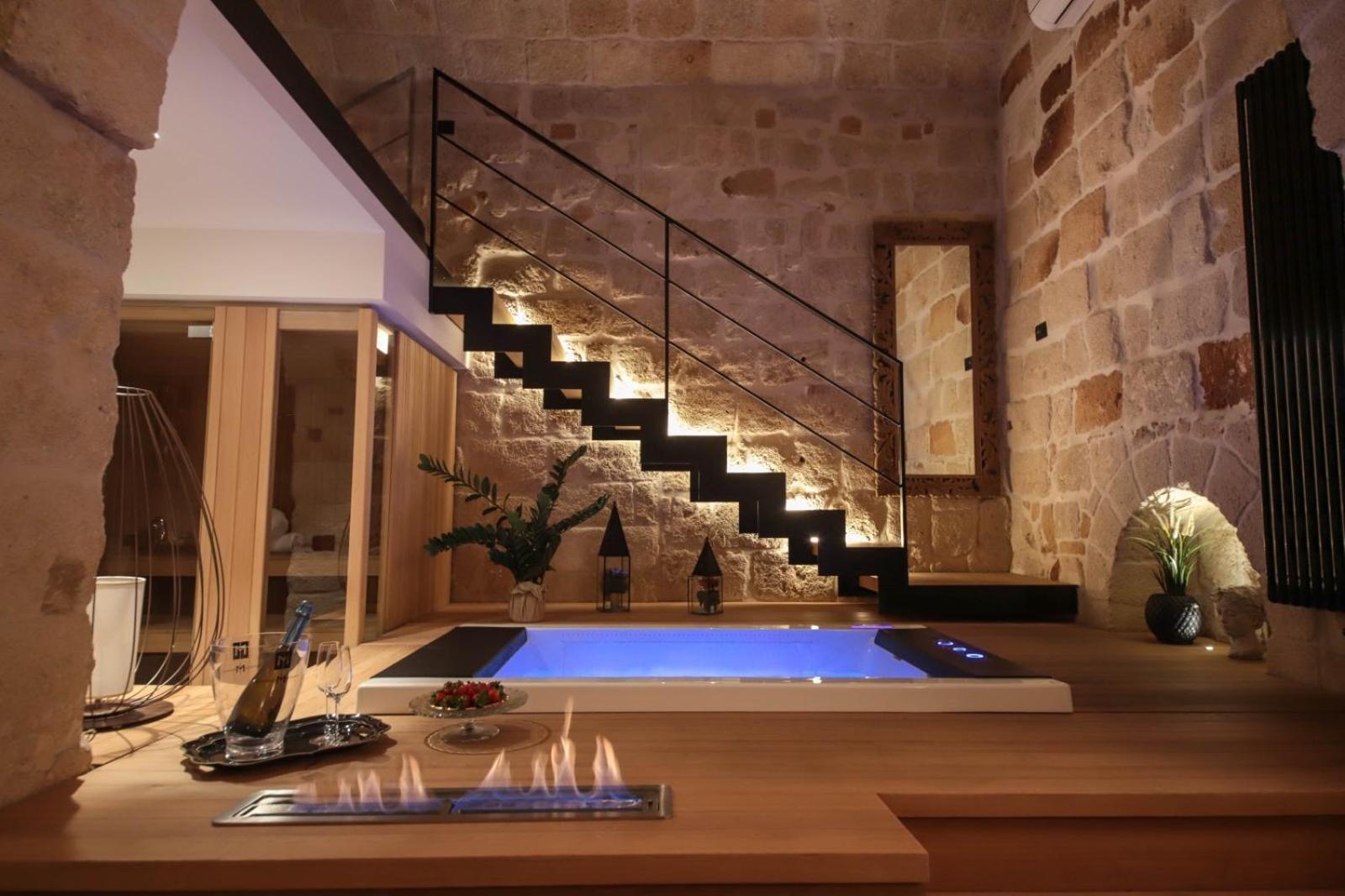 Suite & Spa Via Veneto Монополи Екстериор снимка