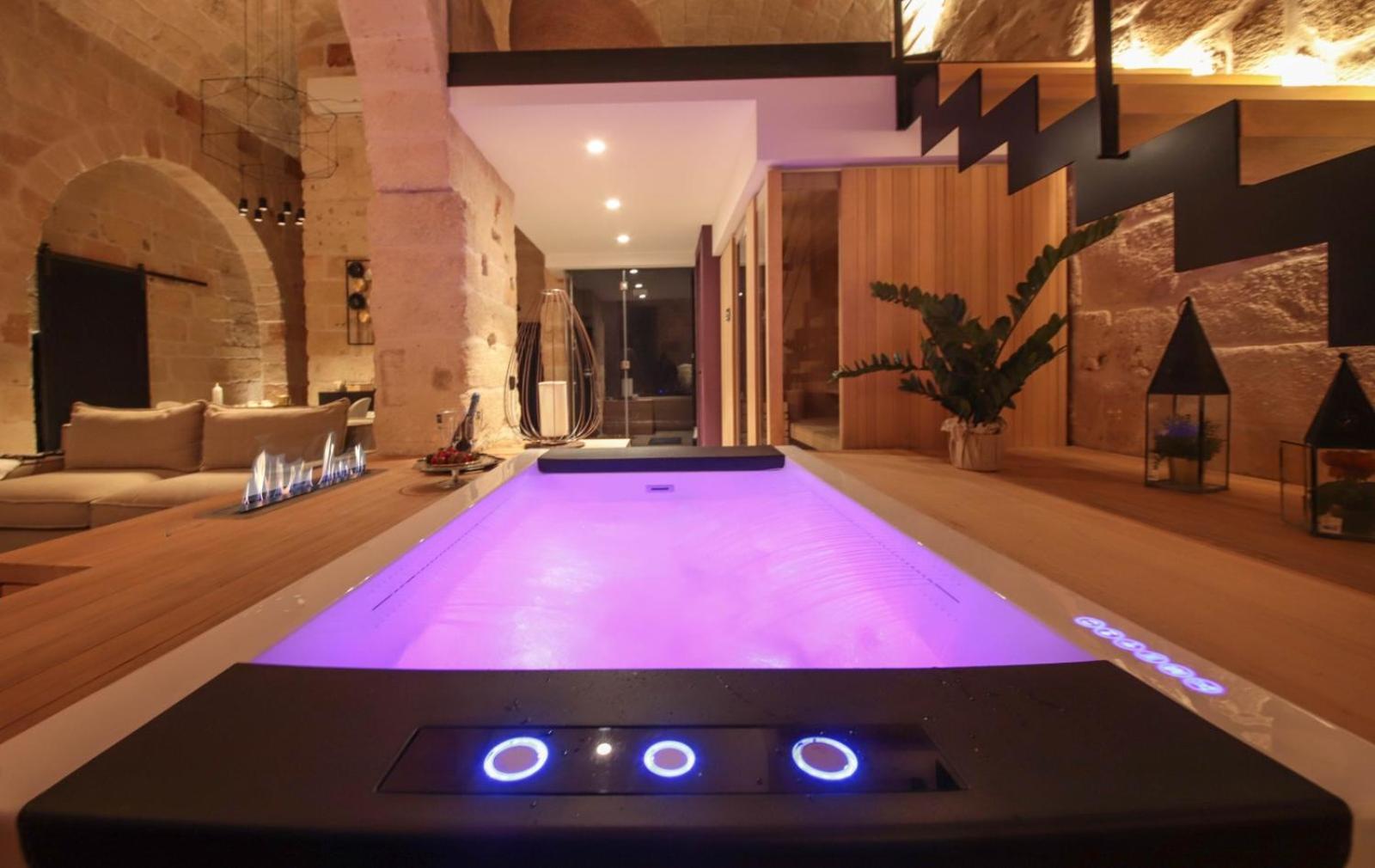 Suite & Spa Via Veneto Монополи Екстериор снимка